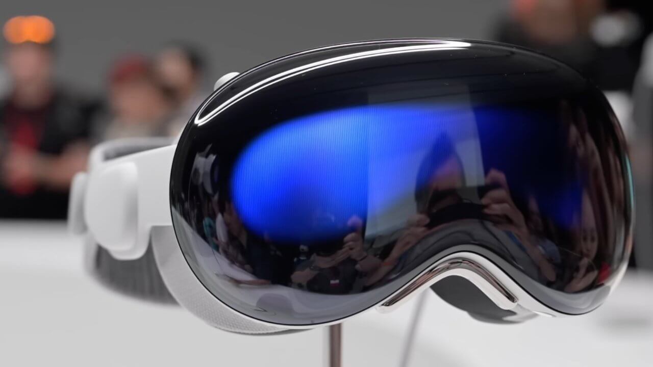Apple готовится к запуску Apple Vision Pro в феврале