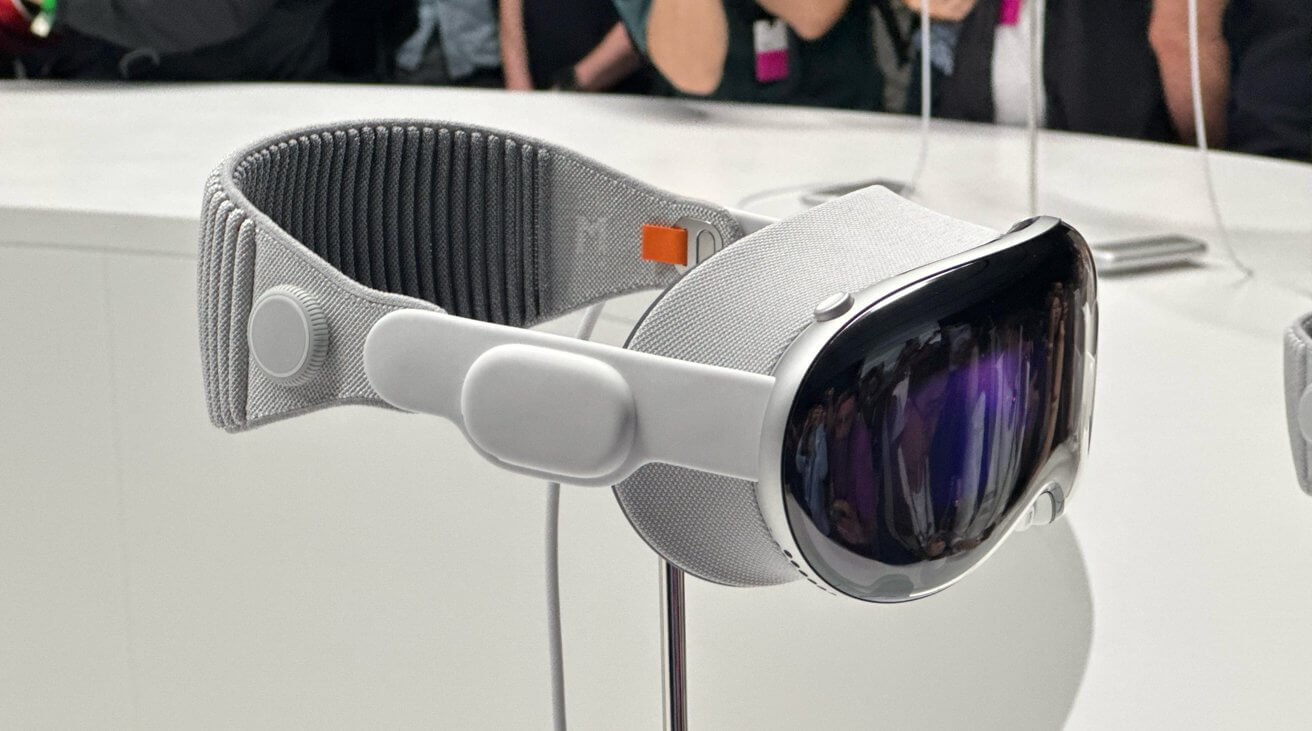 Apple не будет отправлять рецензентам Vision Pro без брифингов