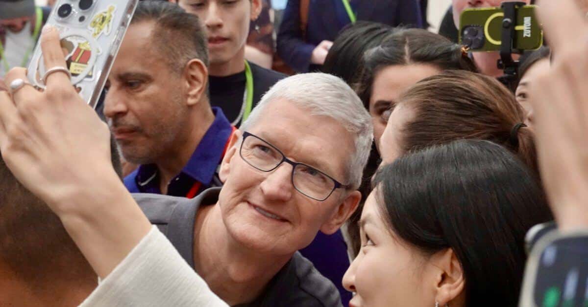 Общая зарплата генерального директора Apple Тима Кука в 2023 году снизится до $63 млн