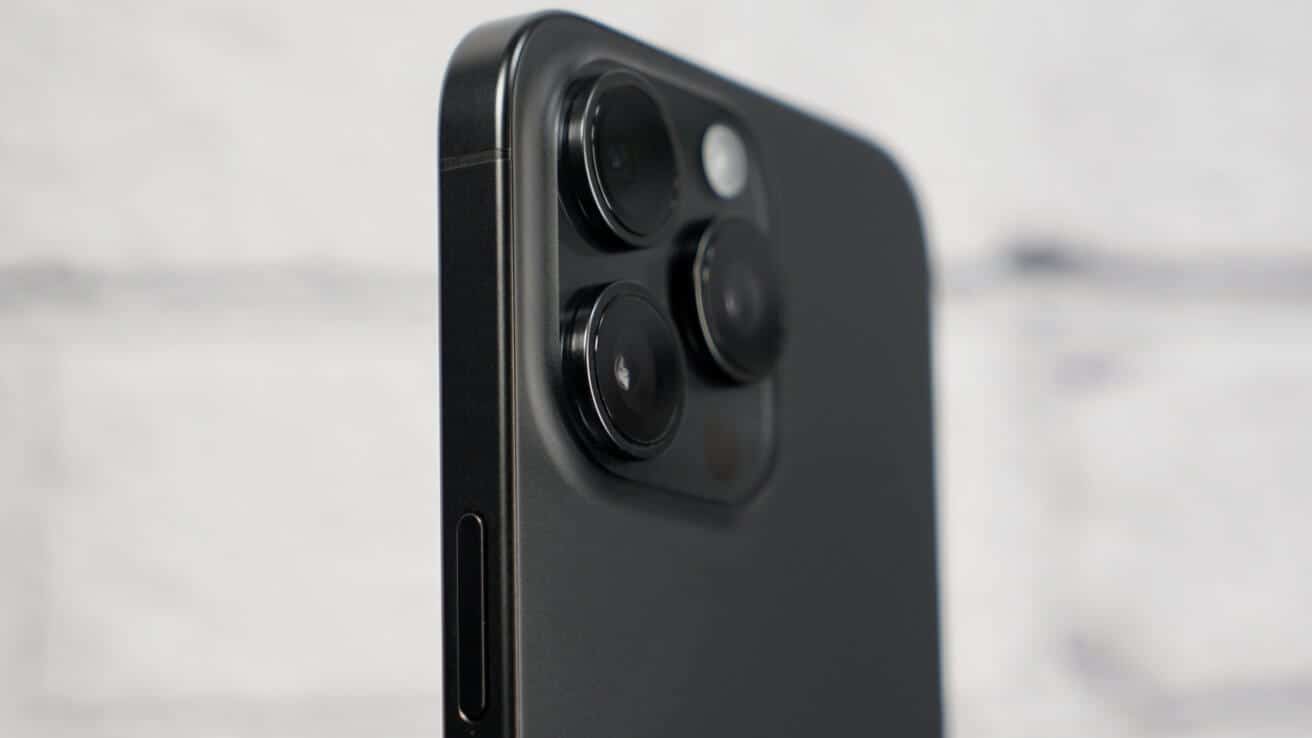 Доля Apple iPhone на мировом рынке достигнет первого места в 2023 году