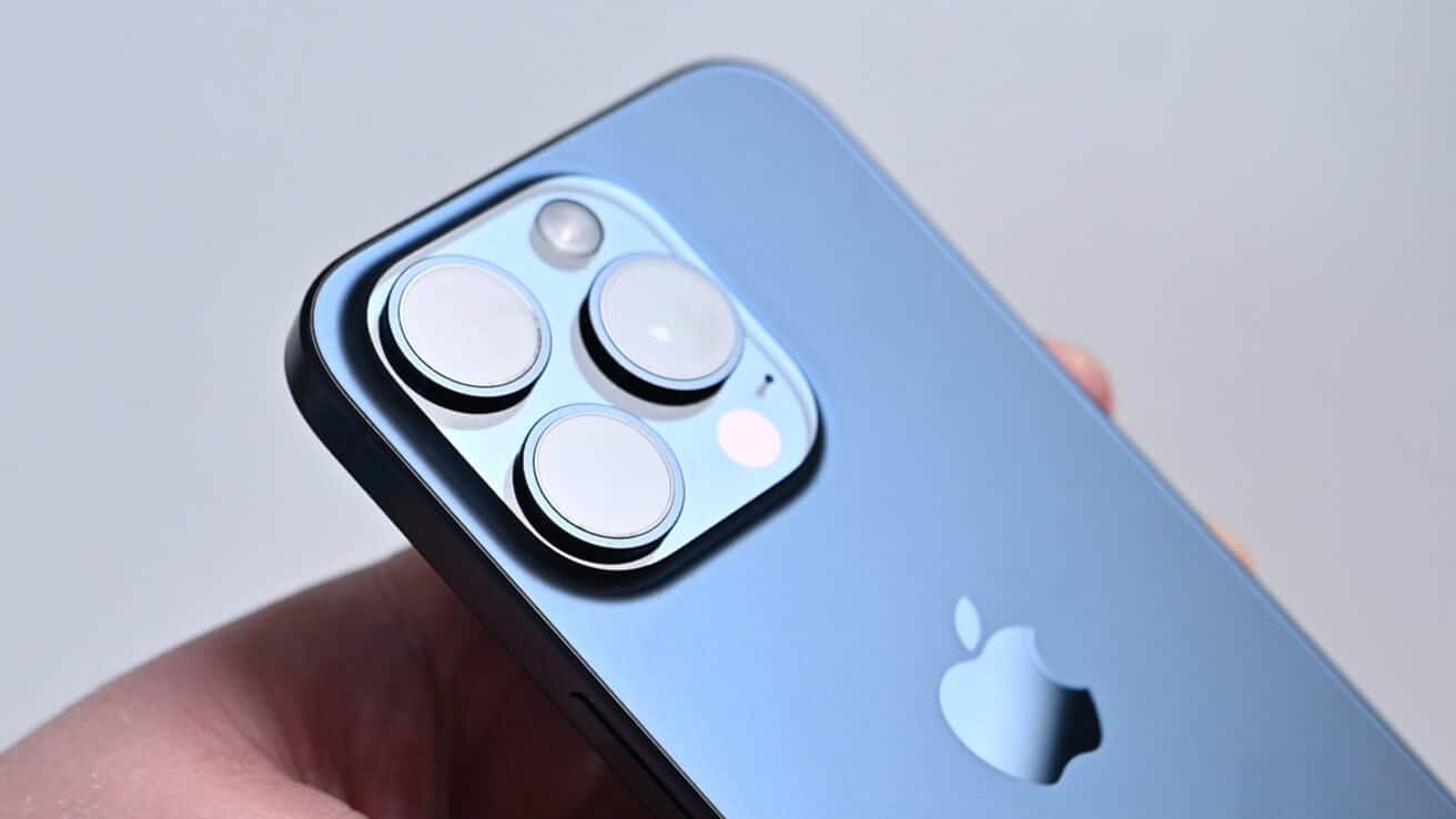 Пайпер Сэндлер предвидит трудный март для Apple, но сохраняет нейтралитет