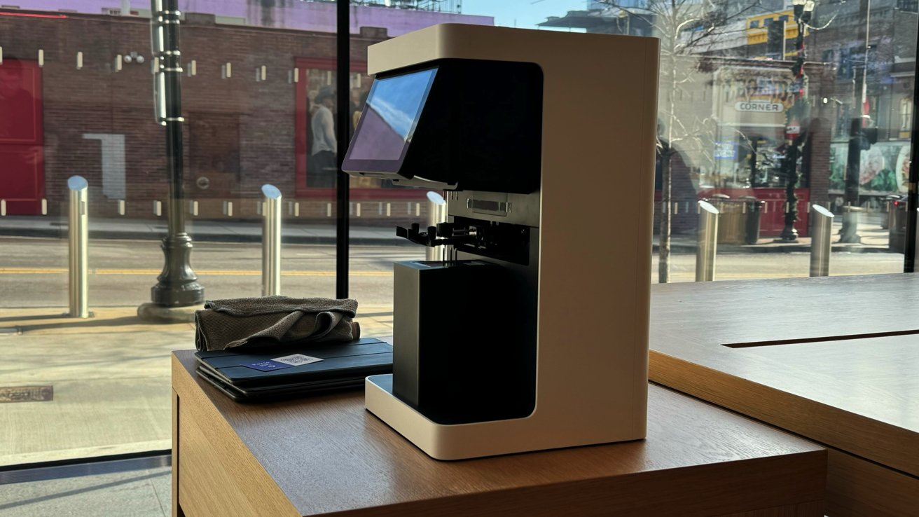 Аппарат для анализа рецептов на очки в Apple Store