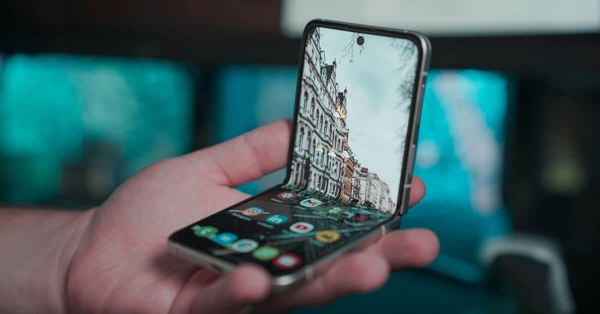 Прототипы складных экранов Apple не прошли испытания, проект приостановлен – отрывочный отчет