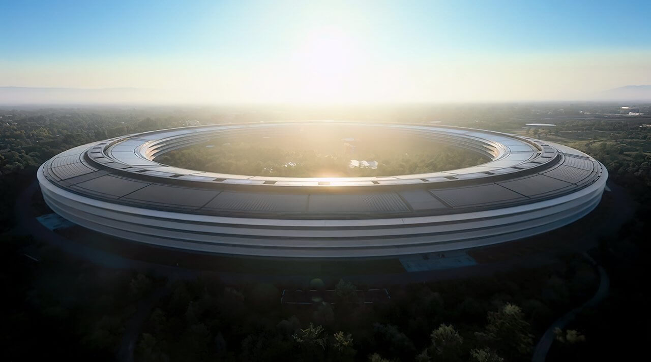 Вице-президент Apple по акустике уходит со своей должности