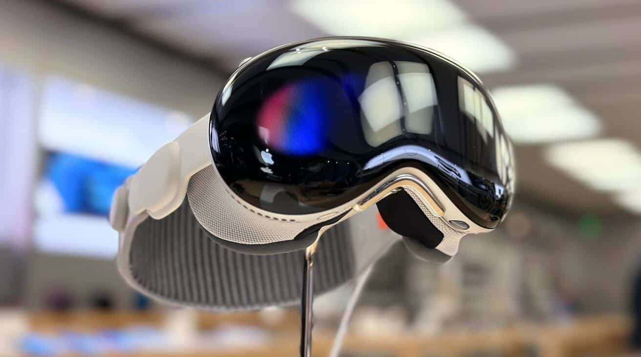 Производство каждой гарнитуры Apple Vision Pro стоит более 1500 долларов.