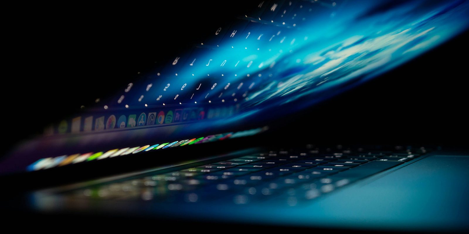 Apple покупает iwork.ai | Угрюмый снимок MacBook