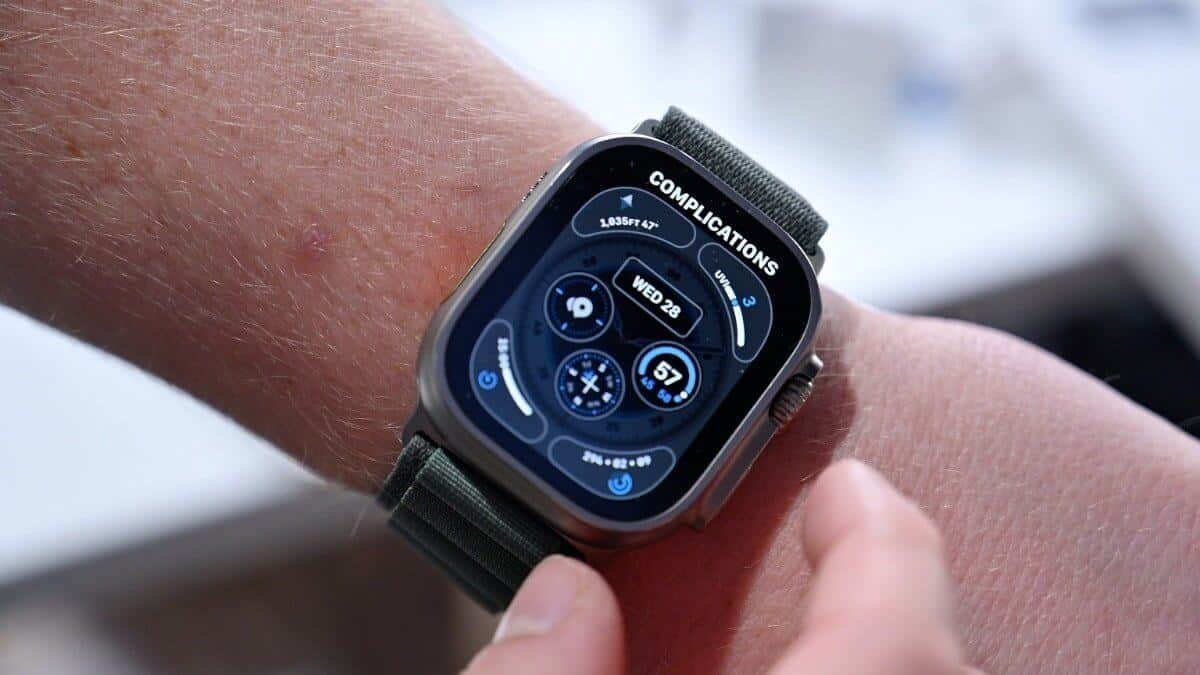 Микросветодиодный дисплей Apple Watch Ultra стоил слишком дорого, говорит Куо