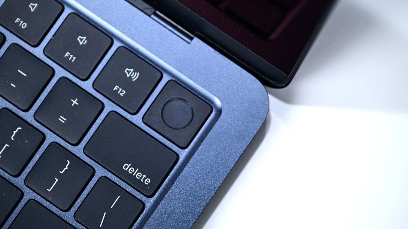 MacBook Air M3 практически идентичен модели M2 в разобранном виде