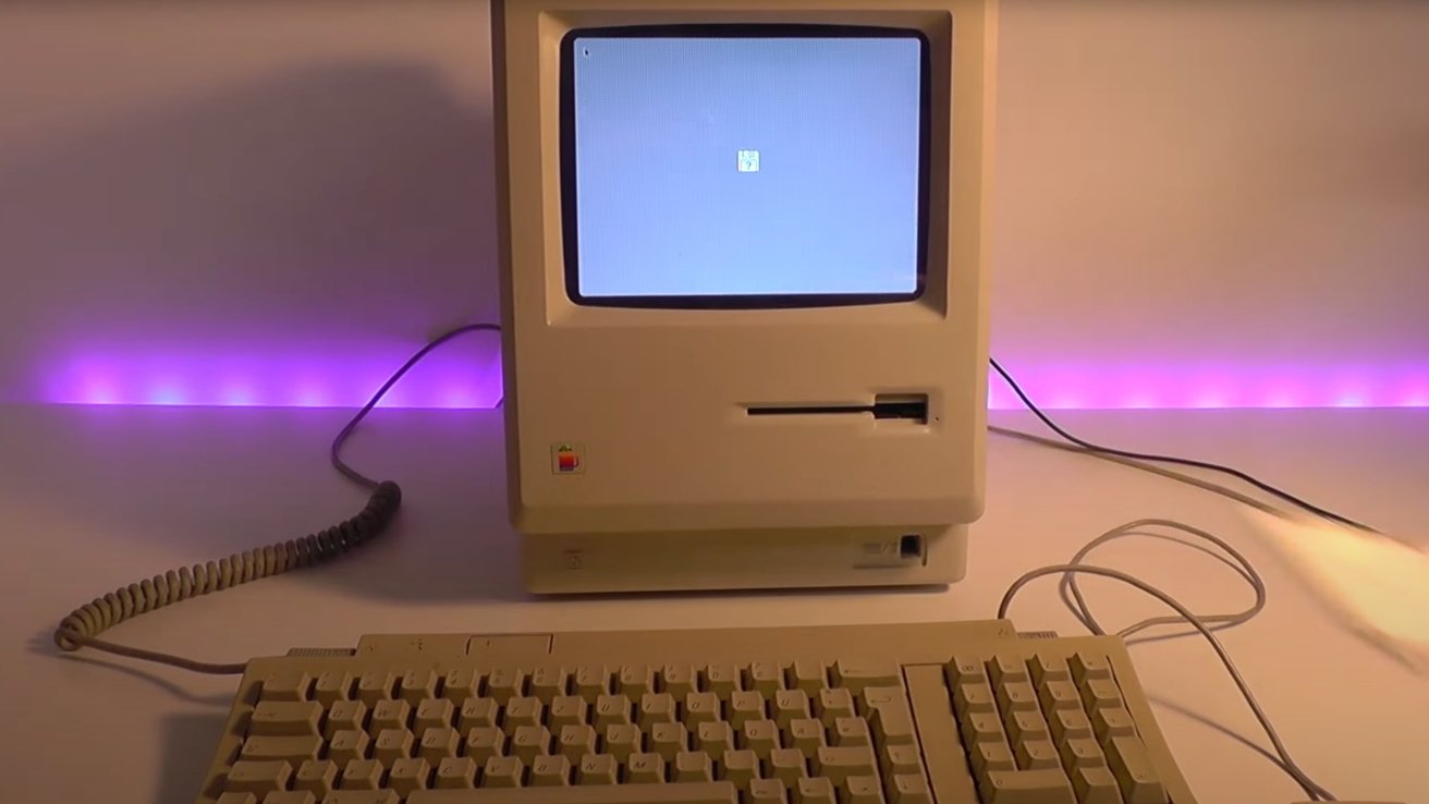 Готовая функциональная игра Macintosh Plus. [Youtube/Kevin Noki]