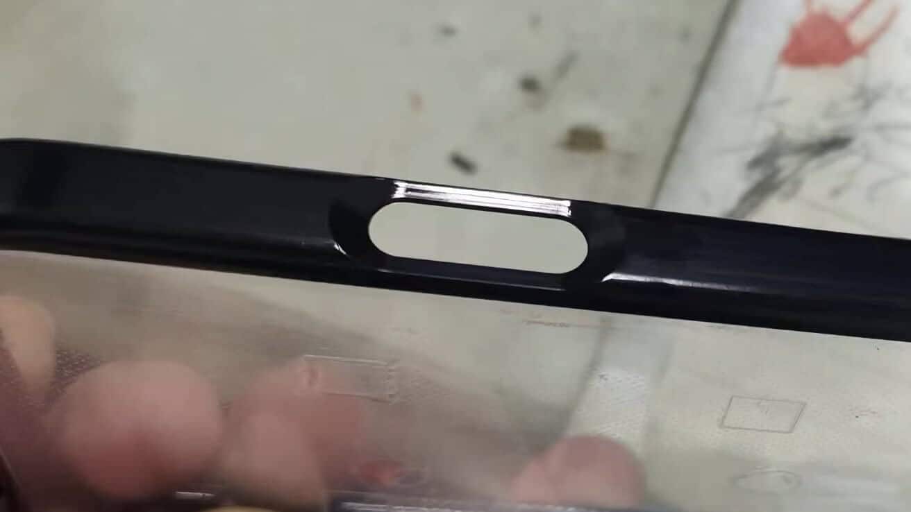 Предполагаемый чехол для iPhone 16 Pro имеет вырез для кнопки захвата