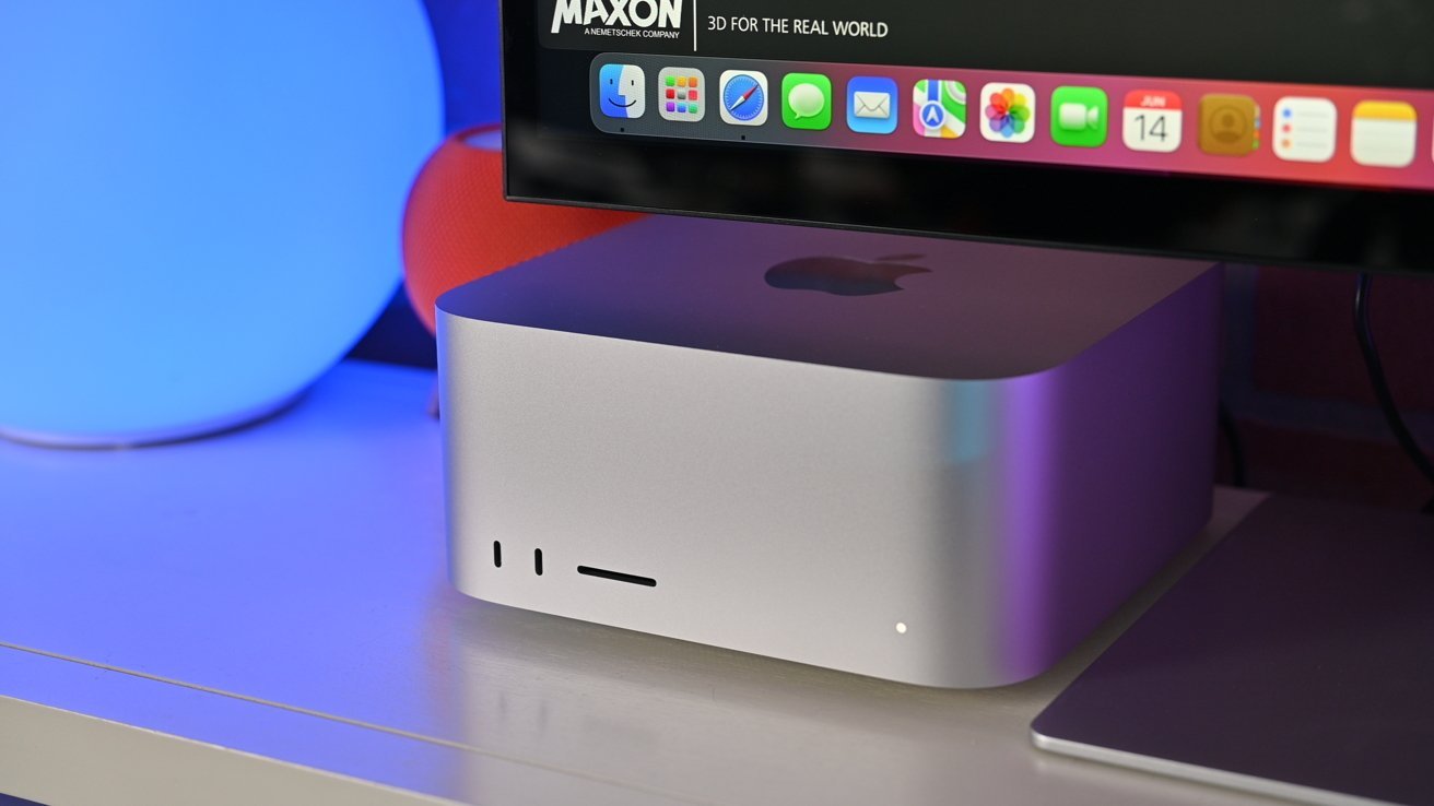 Mac Studio, которая может получить M3 Ultra. 