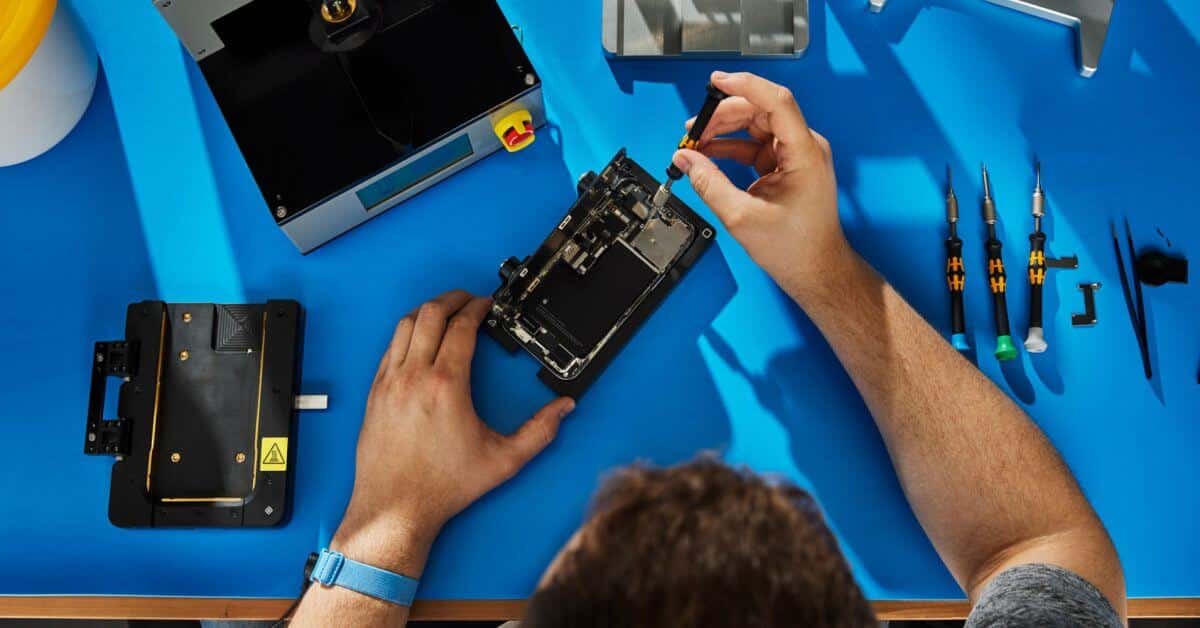 Apple ослабит политику ремонта, чтобы разрешить использовать оригинальные детали для некоторых iPhone