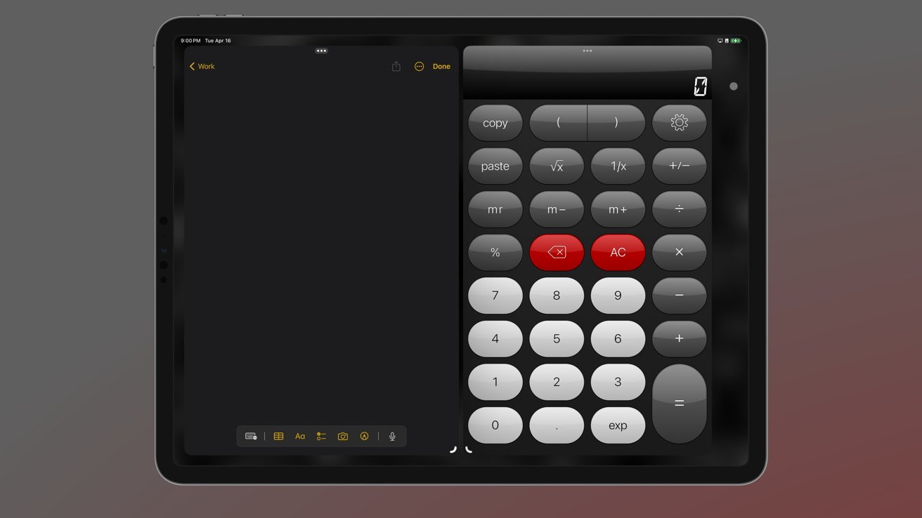 Скриншот, показанный на рамке iPad.  Пустое приложение Notes слева и PCalc справа.