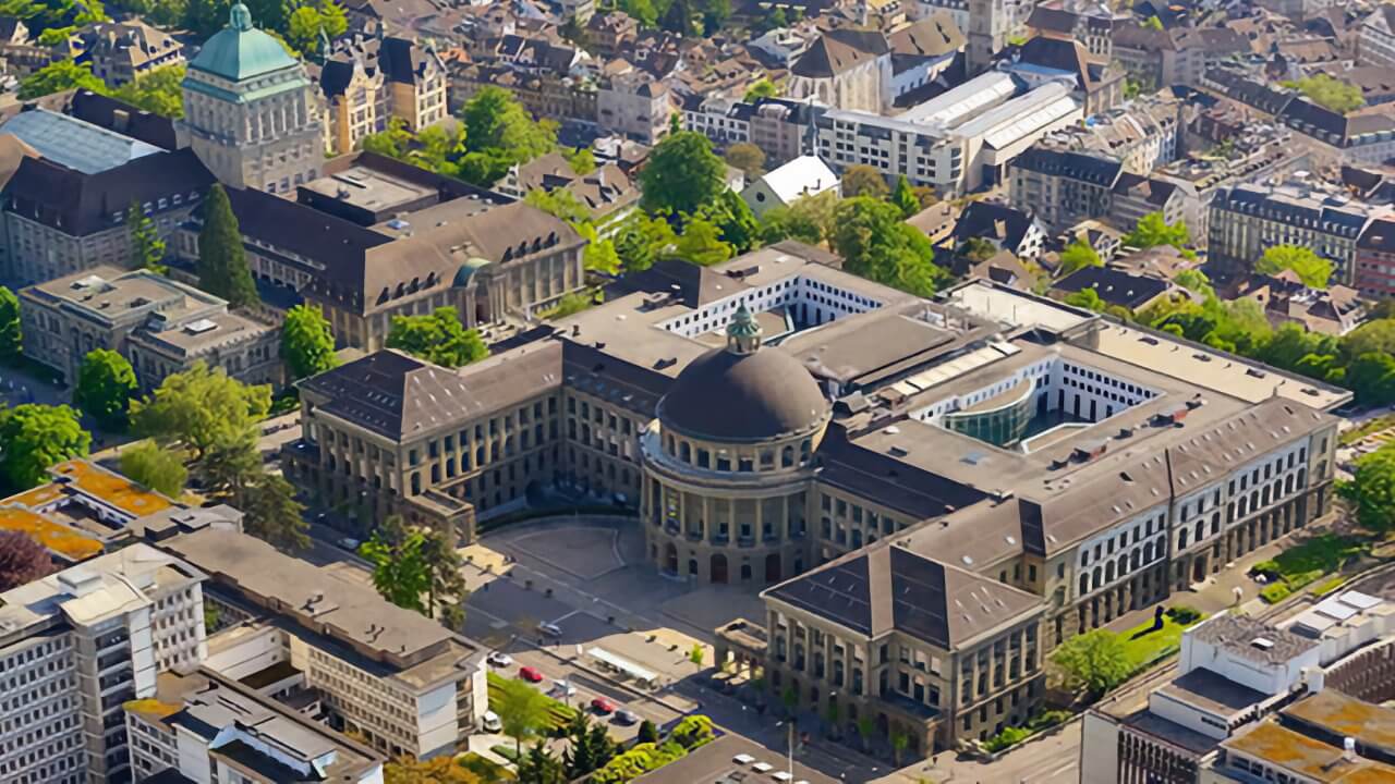 Apple переманивает экспертов Google по искусственному интеллекту в свою лабораторию в Цюрихе