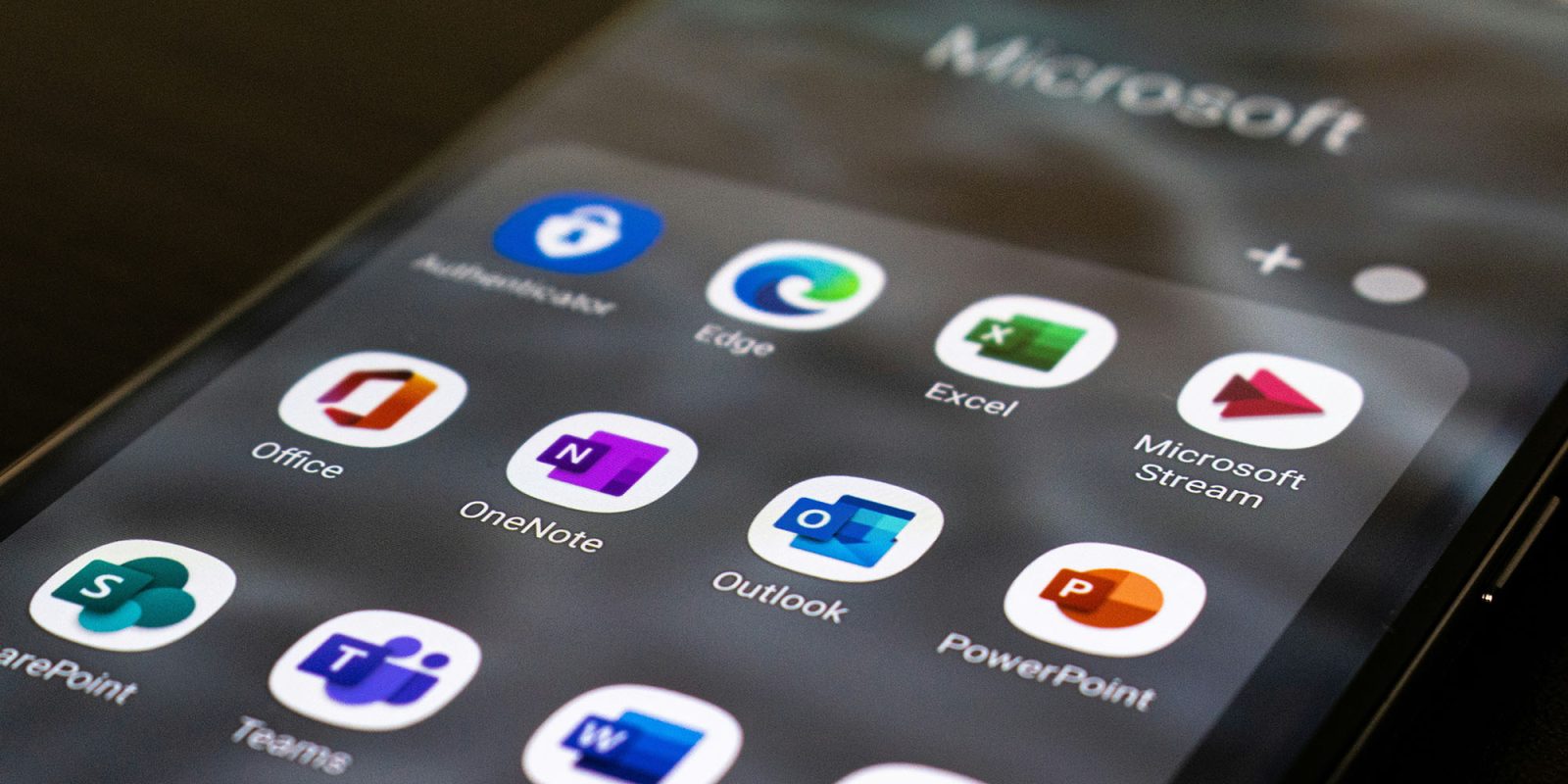 Microsoft 365 недоступен |  показаны приложения для iPhone