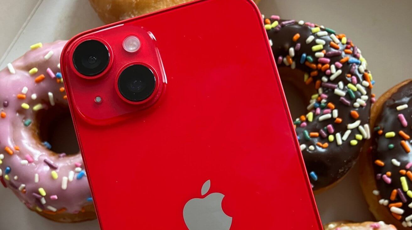 (PRODUCT)RED намекнул об обновлении цвета iPhone 15 в середине цикла