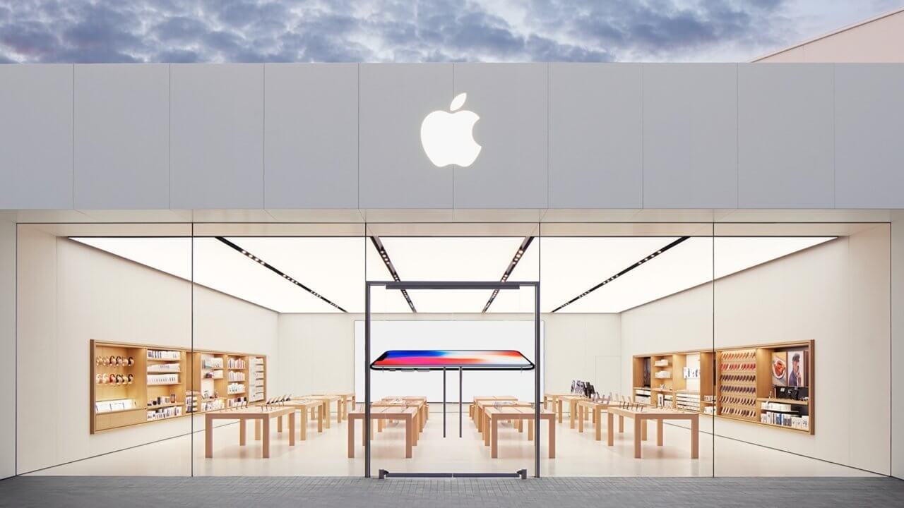 Криминальная группировка заменила поддельные iPhone на настоящие устройства