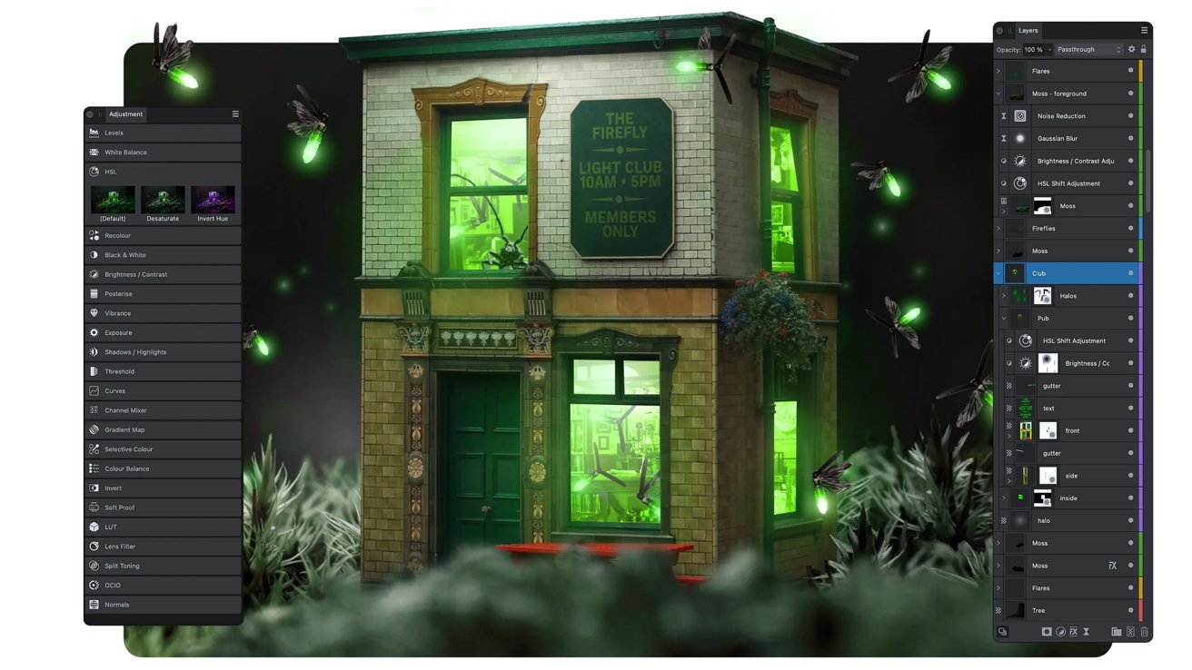 Небольшое двухэтажное здание с надписью «Только для членов клуба Firefly Light» с ярко-зелеными огнями и светлячками, окруженное листвой и меню цифрового редактирования.