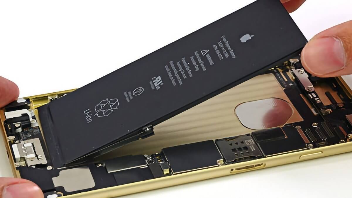 Apple рассматривает возможность использования электричества для отклеивания аккумуляторов iPhone
