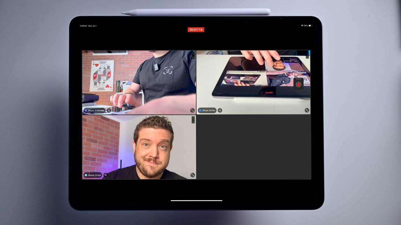 iPad Pro с открытым Final Cut Pro для iPad, экран которого разделен на квадранты для каждого из четырех углов камеры