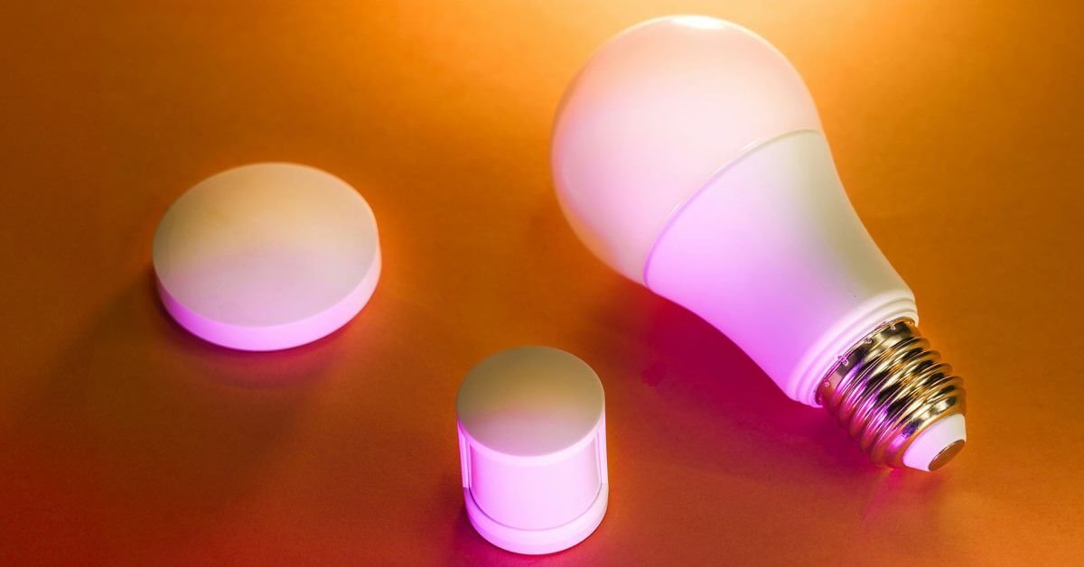 Лампочки Philips Hue случайно переключаются на 100% яркости