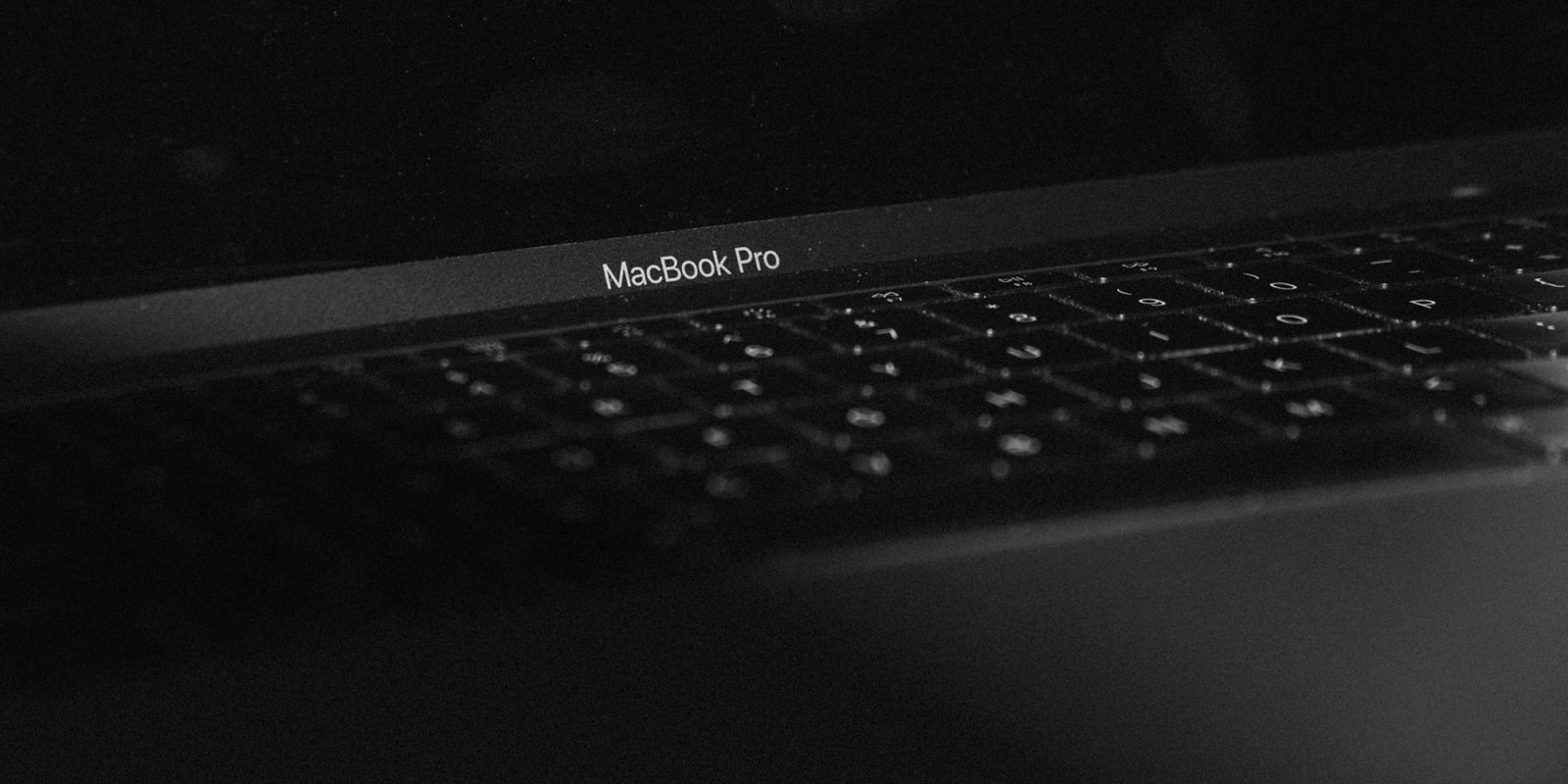 Поставки Mac выросли на 6% | Крупный план MacBook Pro