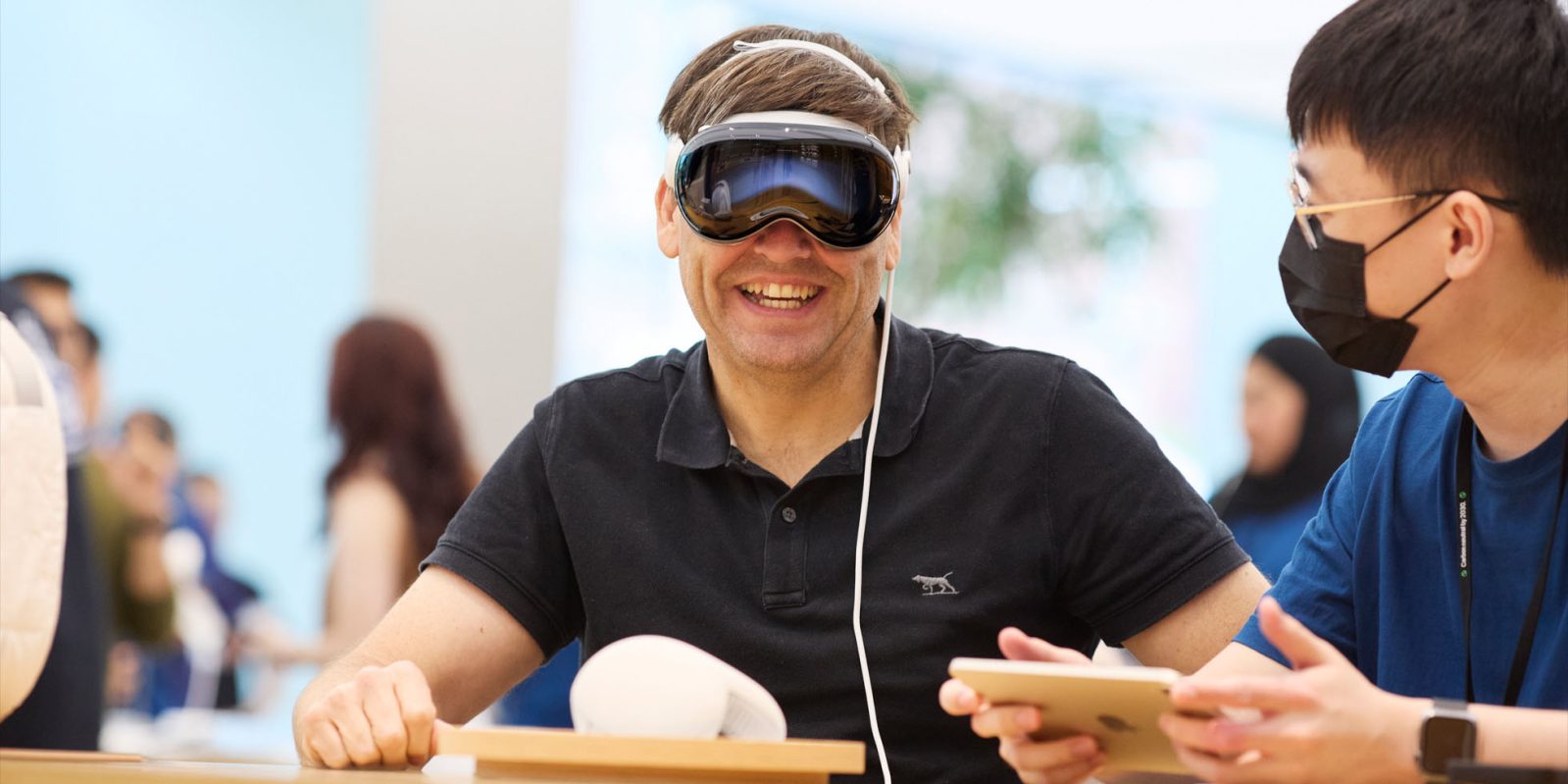 Демонстрации Vision Pro претерпят два больших изменения | Фотография демонстрации с использованием оголовья Dual Loop