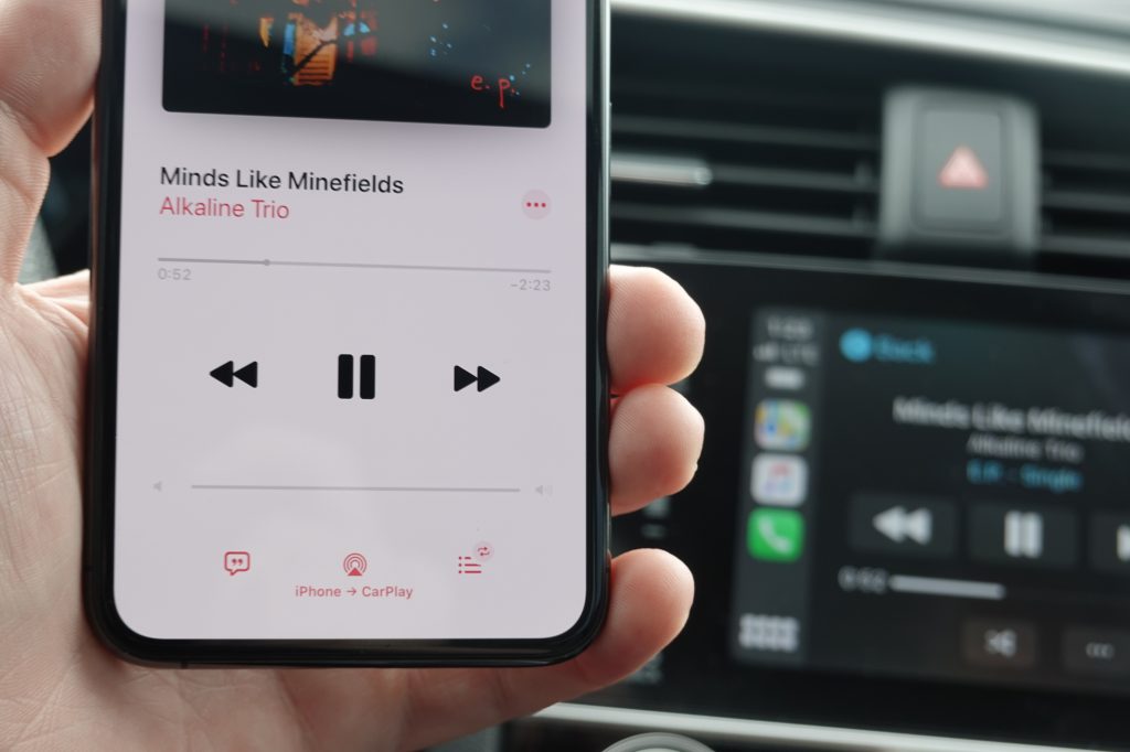 Беспроводная связь CarPlay используется