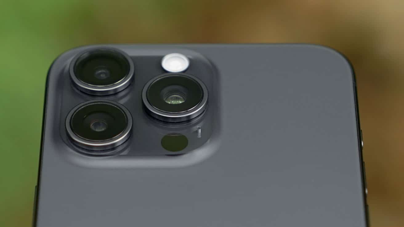 Apple использует LG Innotek для всех тетрапризменных линз iPhone 16 Pro