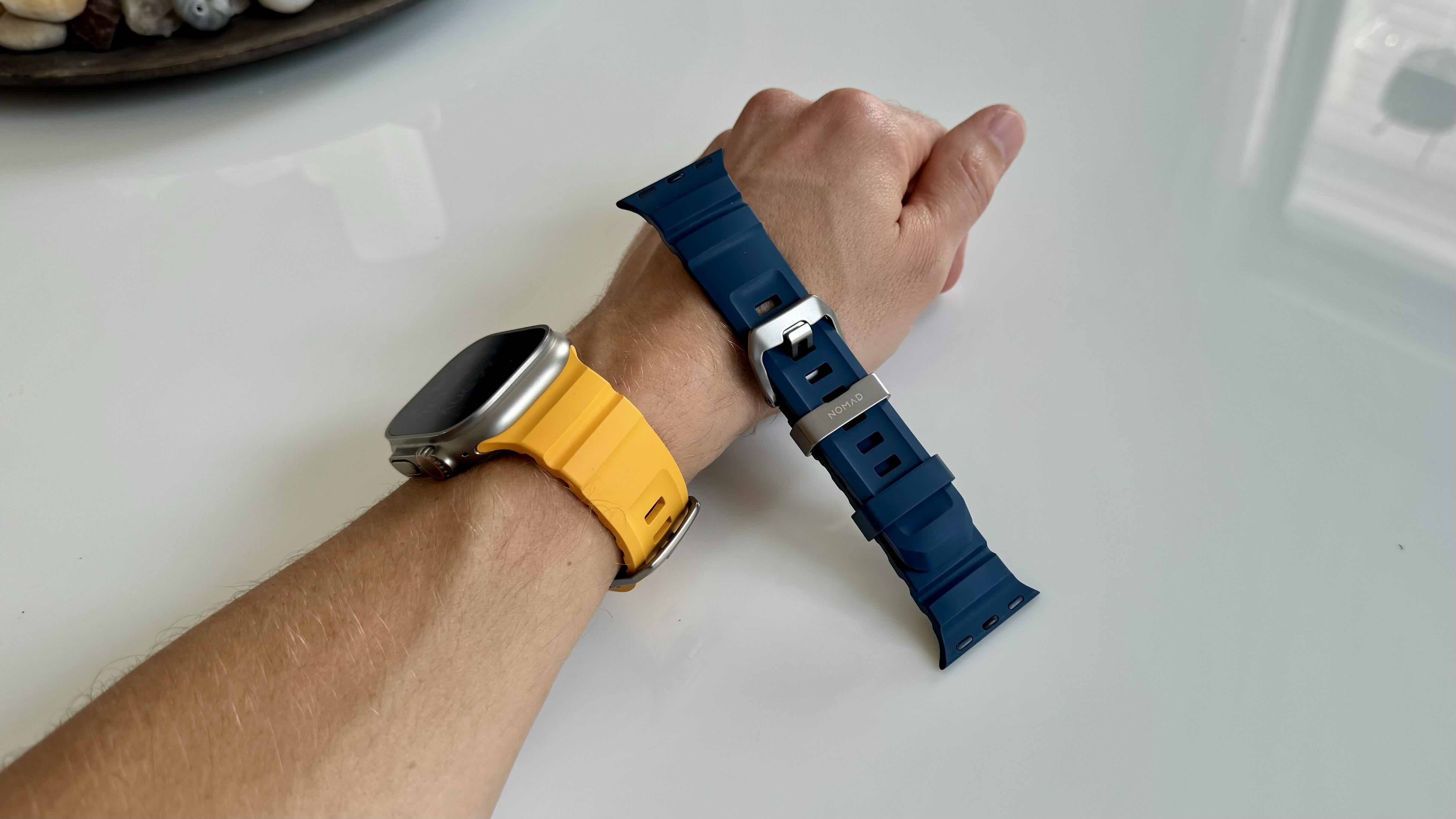 Цвета ремешков для Apple Watch Nomad Rocky Point