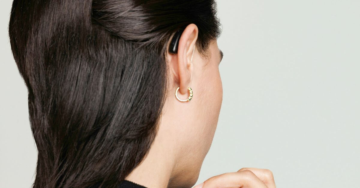Использование AirPods Pro 2 в качестве слухового аппарата лучше, чем безрецептурное устройство