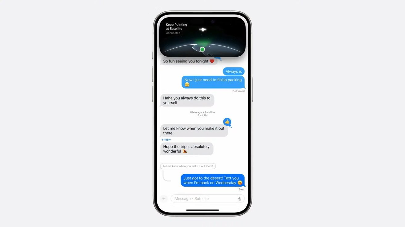 Смартфон, на котором отображаются сообщения iMessages, включая беседу о сборах и уведомление о подключении к спутнику.