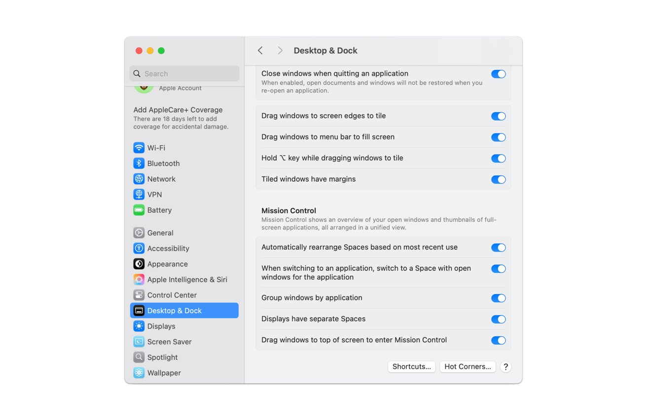 Окно настроек системы MacOS, показывающее параметры рабочего стола и док-станции, включая управление окнами, настройки Mission Control и тумблеры для различных функций.