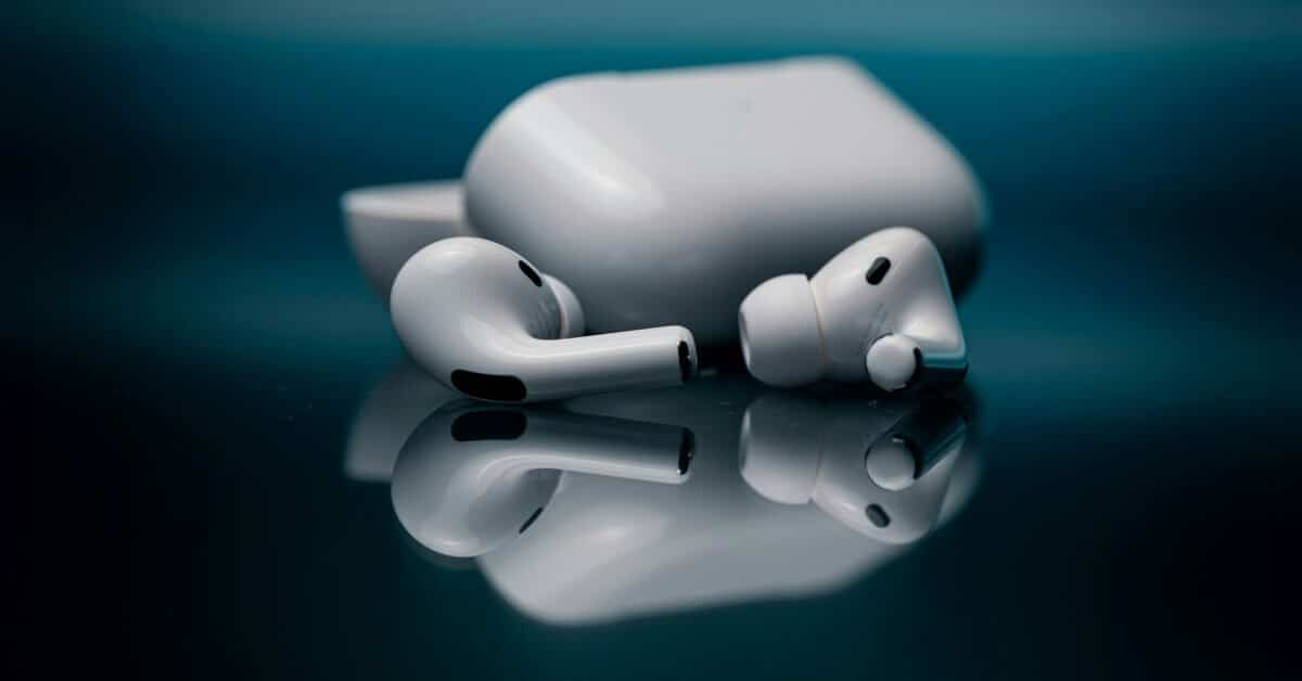 В иске AirPods Pro говорится, что Apple не устранила потрескивания и неисправности ANC