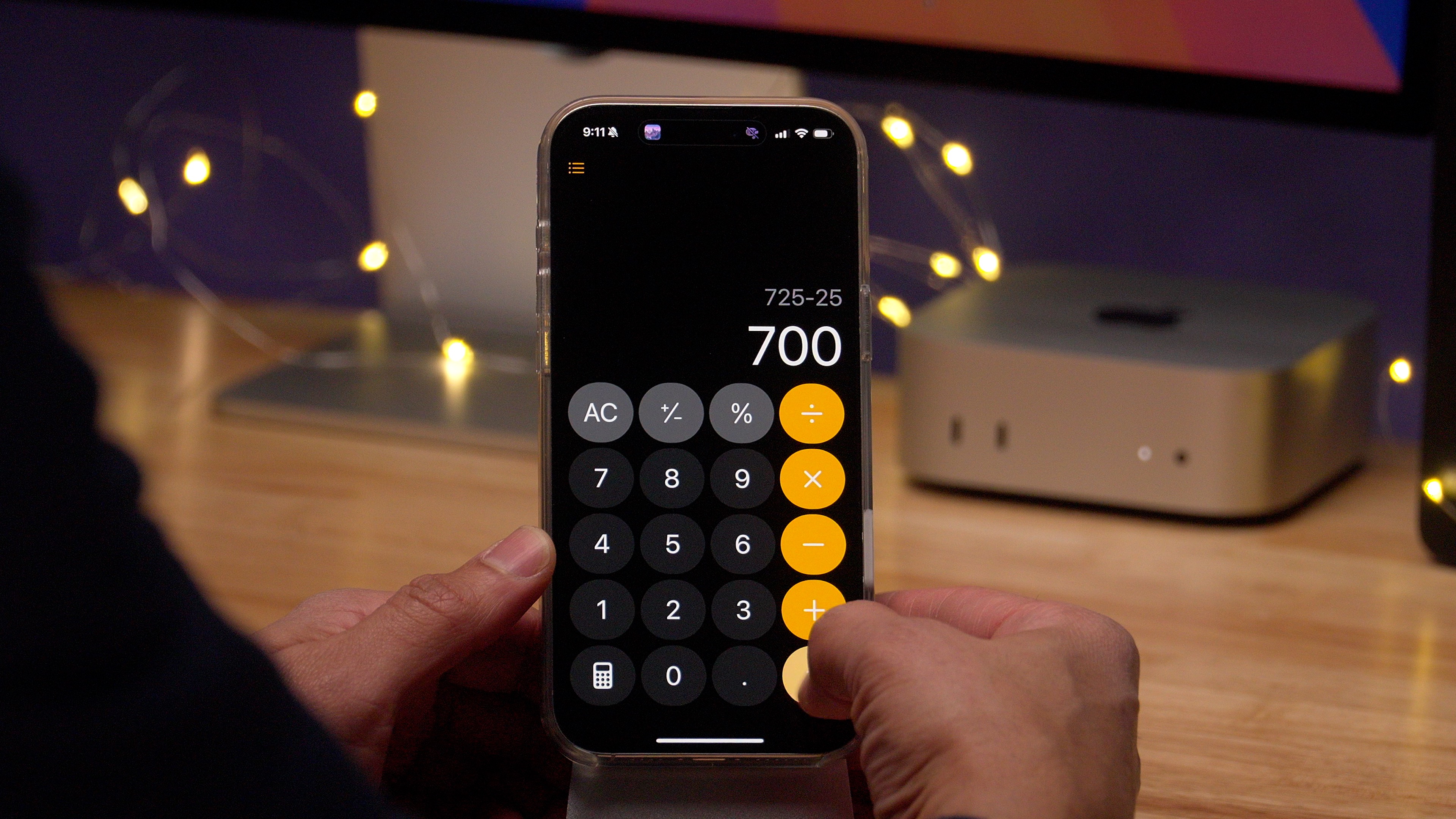 Приложение-калькулятор iOS 18.3 с функциями повтора