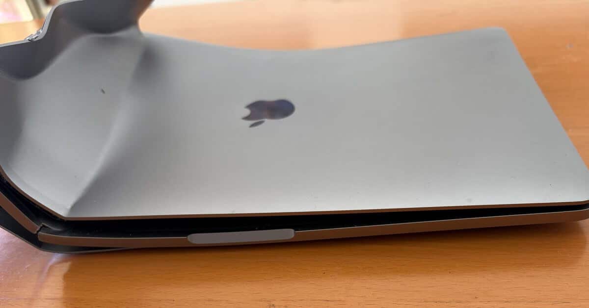 AppleCare+ претензии отказано после уничтожения MacBook Pro в автомобильной аварии