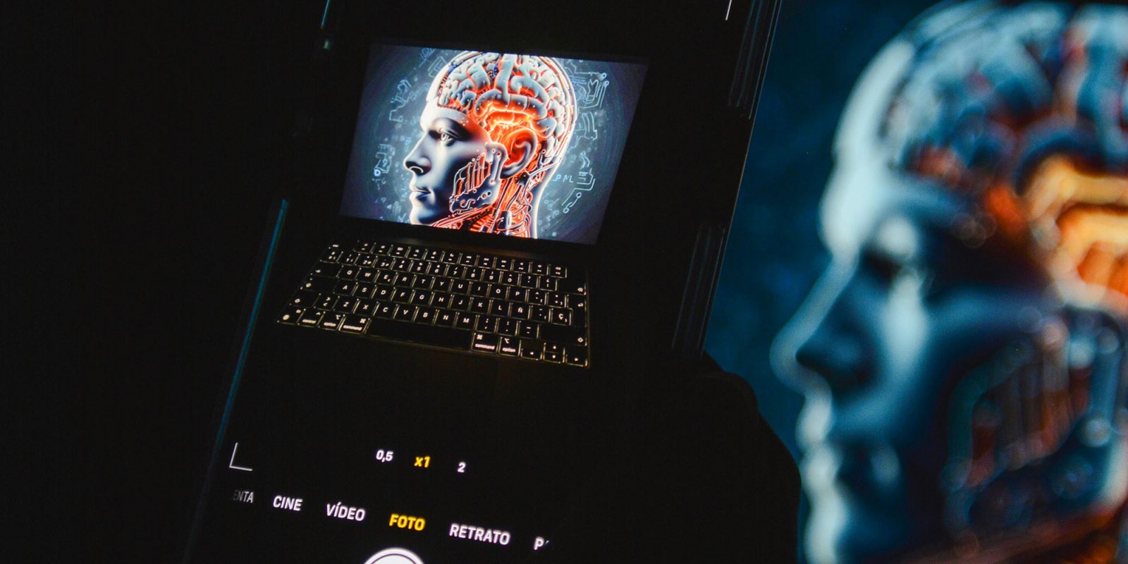OpenAI считает, что знает, как создать общий искусственный интеллект | Абстрактное AI-изображение искусственного мозга