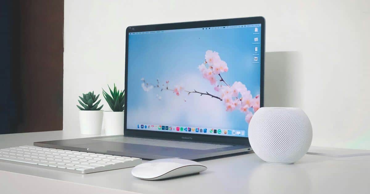 Доля рынка Mac растет быстрее, чем у трех ведущих брендов ПК; Apple лидирует в области искусственного интеллекта