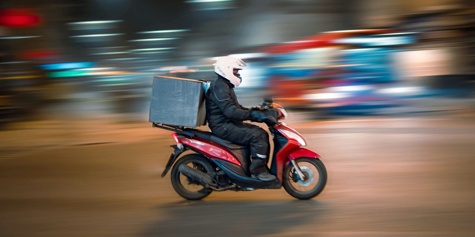В результате взлома системы безопасности Grubhub стали известны данные о клиентах и водителях | Доставщик еды на скутере